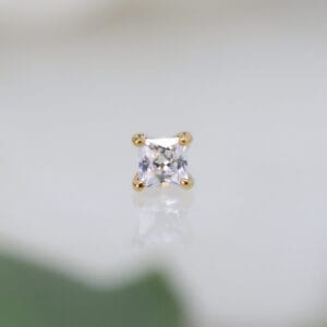 14k kultainen princess-cut korukärki